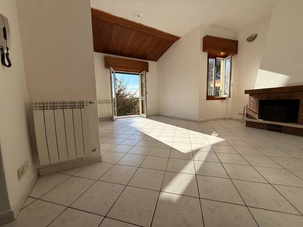 appartamento in vendita ad Inverigo