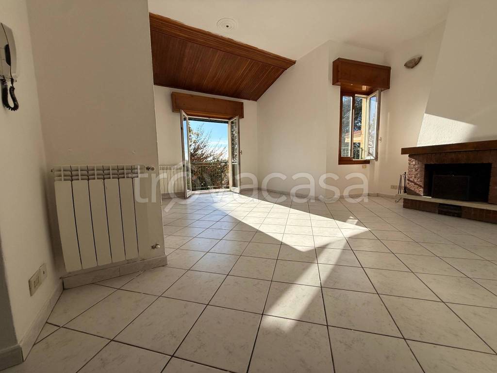 appartamento in vendita ad Inverigo