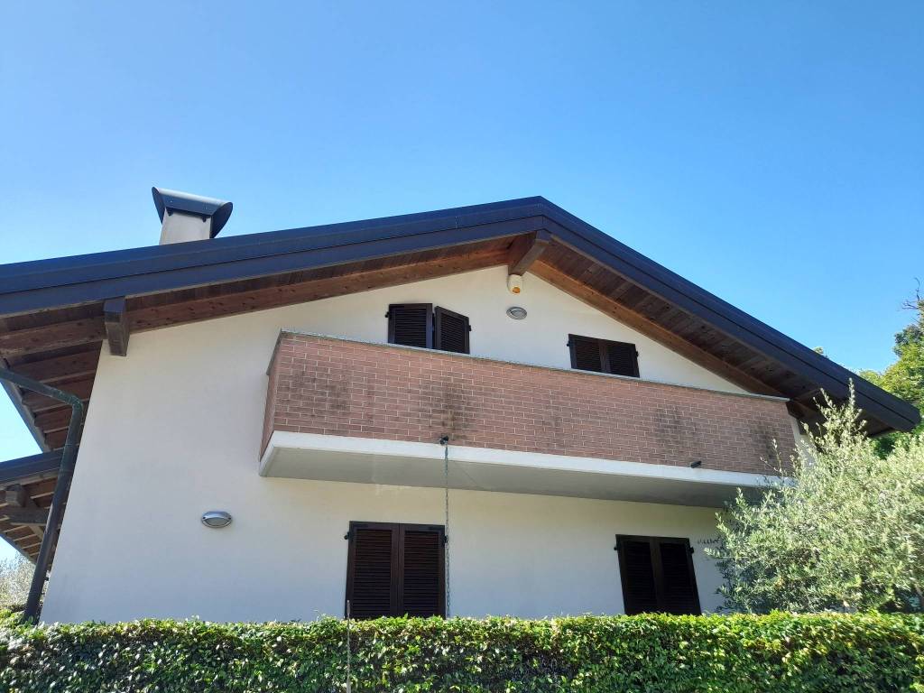 casa indipendente in vendita ad Inverigo