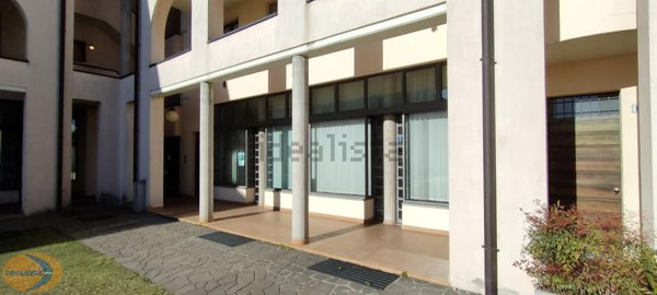 ufficio in vendita ad Inverigo
