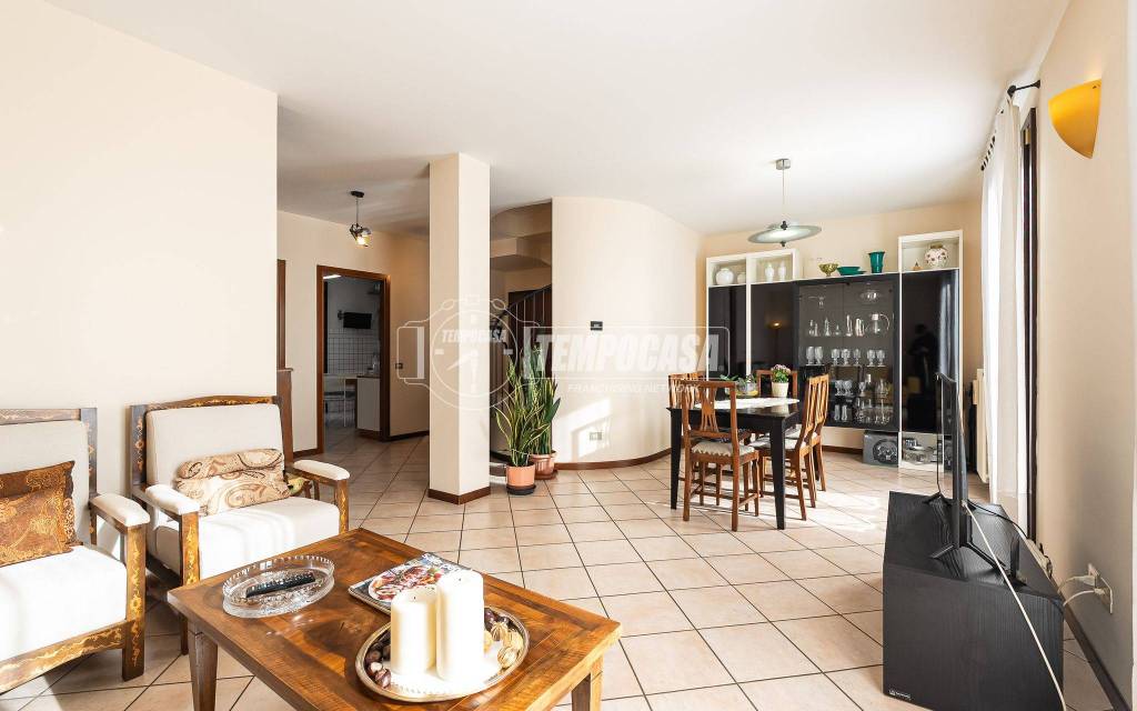 appartamento in vendita ad Inverigo