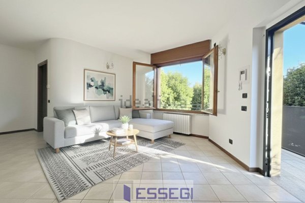 casa indipendente in vendita ad Inverigo