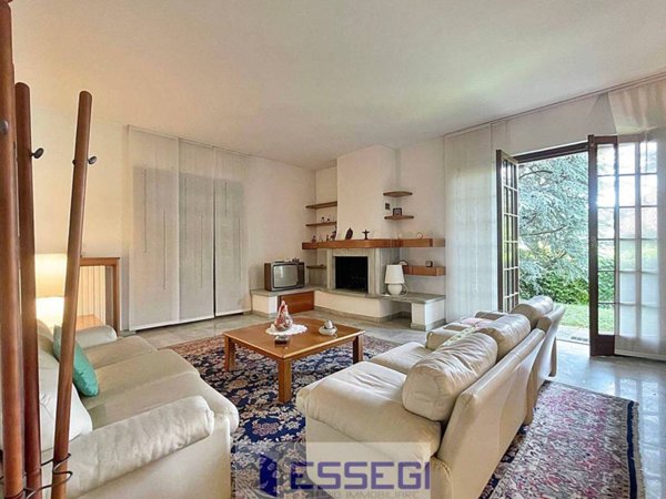 casa indipendente in vendita ad Inverigo