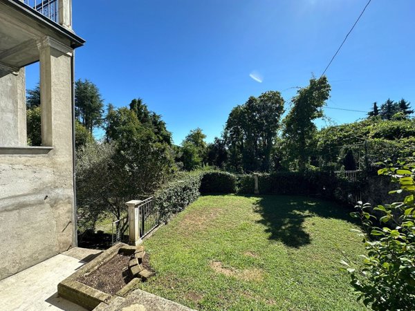 casa indipendente in vendita ad Inverigo