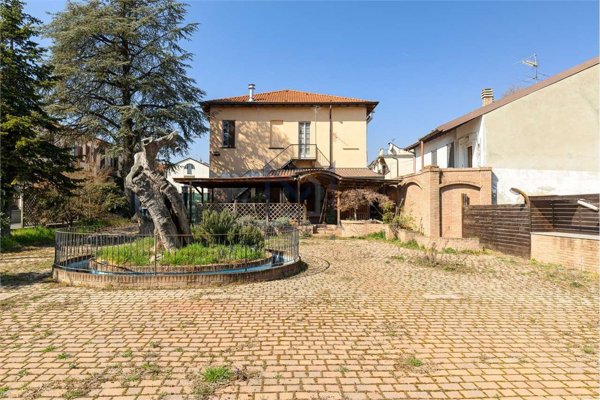 intera palazzina in vendita ad Inverigo