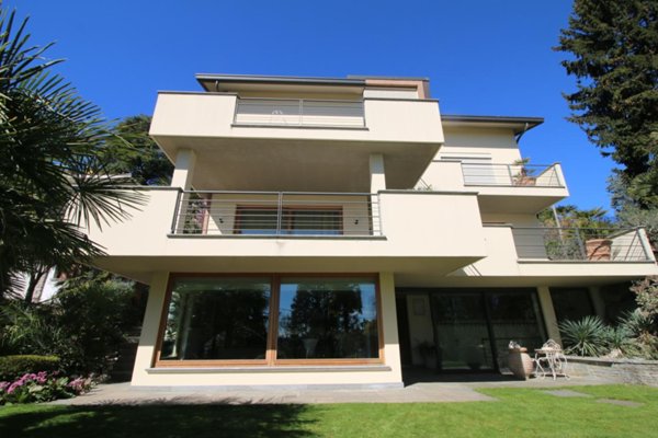 casa indipendente in vendita ad Inverigo