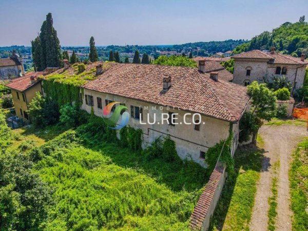 casa indipendente in vendita ad Inverigo