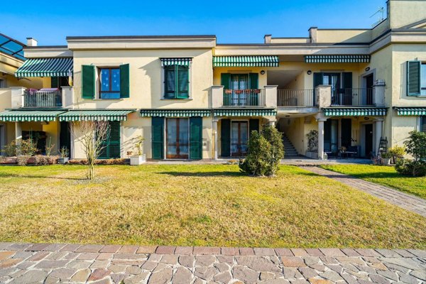 appartamento in vendita ad Inverigo