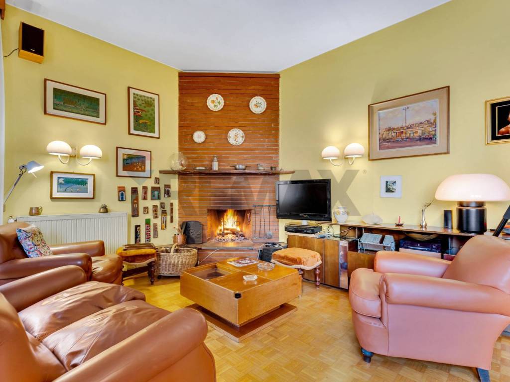 casa indipendente in vendita ad Inverigo