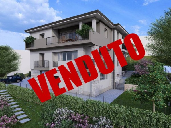 appartamento in vendita ad Inverigo