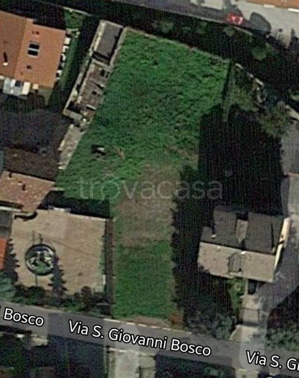 terreno edificabile in vendita ad Inverigo