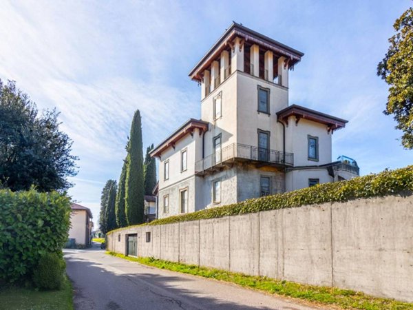 casa indipendente in vendita ad Inverigo