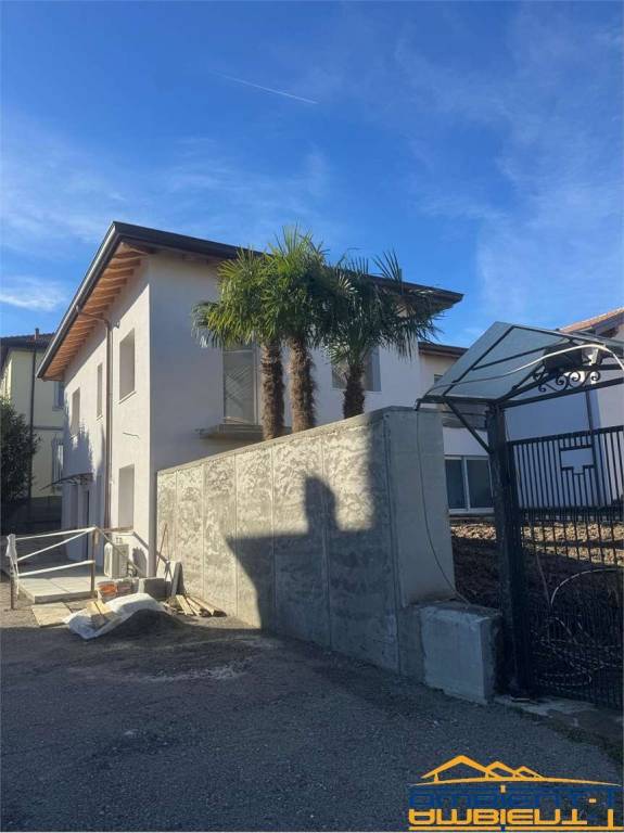 appartamento in vendita ad Inverigo