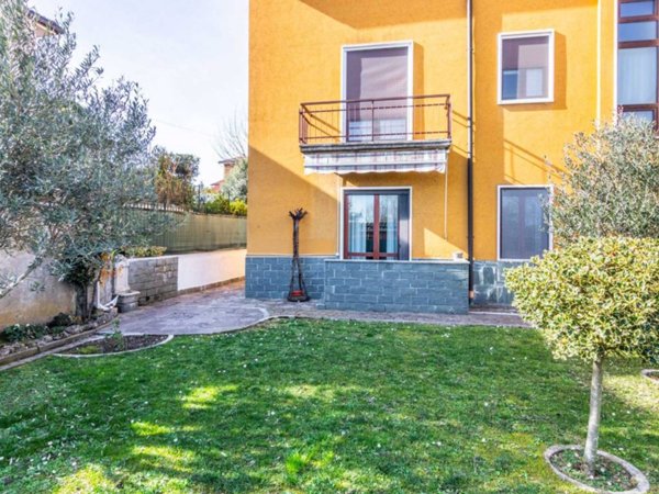 appartamento in vendita ad Inverigo