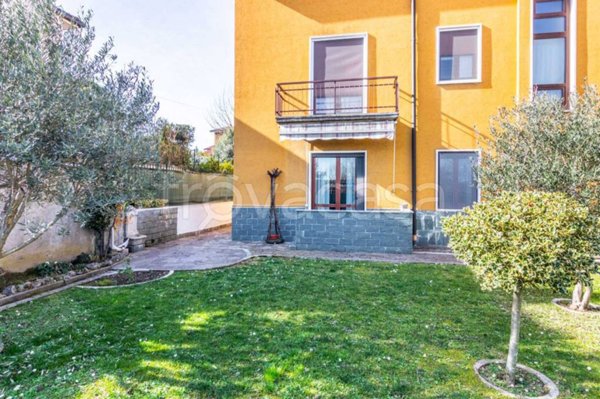 appartamento in vendita ad Inverigo