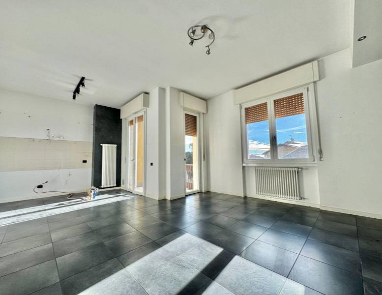appartamento in vendita ad Inverigo in zona Romanò