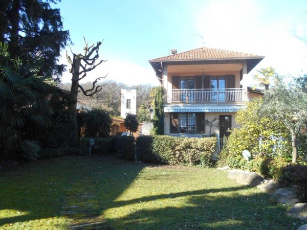 casa indipendente in vendita ad Inverigo