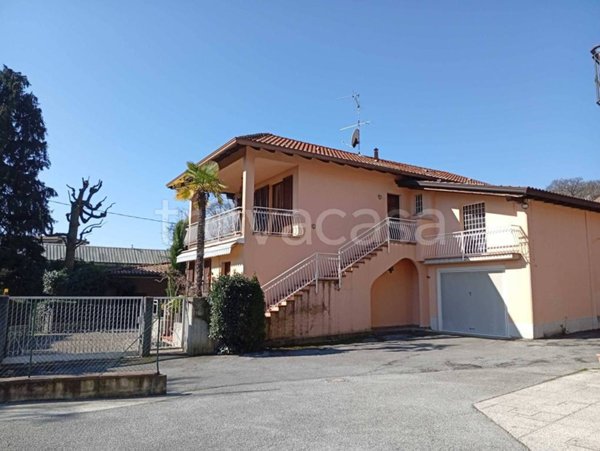 casa indipendente in vendita ad Inverigo