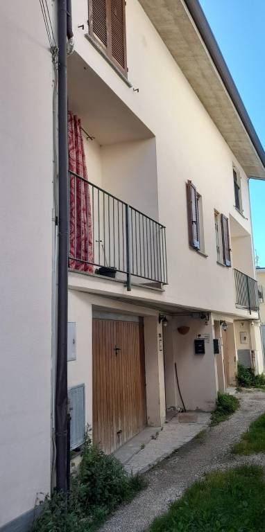 casa indipendente in vendita ad Inverigo in zona Cremnago