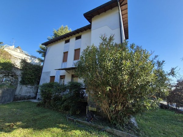 casa indipendente in vendita ad Inverigo