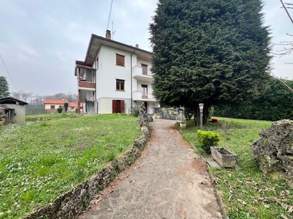 appartamento in vendita ad Inverigo