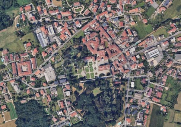 appartamento in vendita ad Inverigo in zona Cremnago