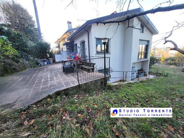 casa indipendente in vendita ad Inverigo