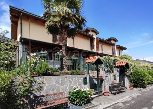 casa indipendente in vendita ad Inverigo