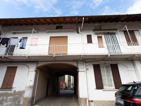 appartamento in vendita ad Inverigo in zona Cremnago