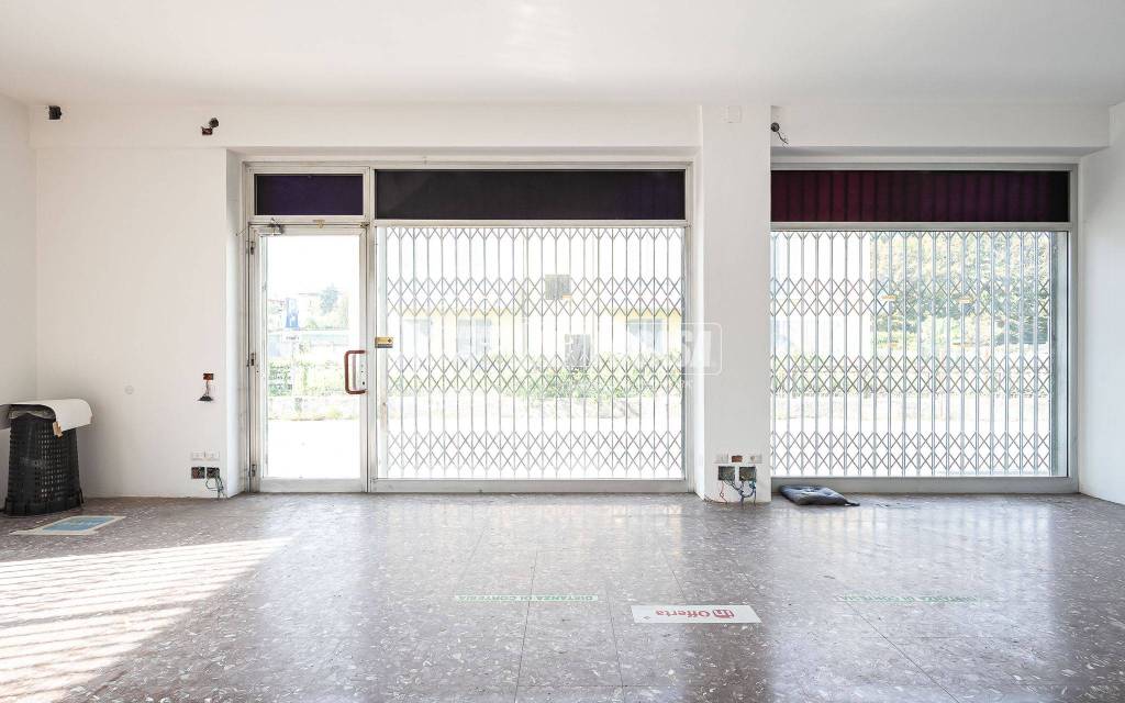appartamento in vendita ad Inverigo in zona Cremnago