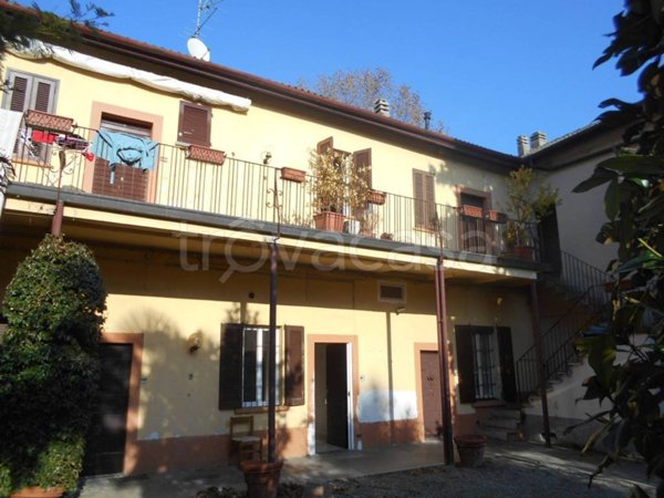 appartamento in vendita ad Inverigo in zona Romanò