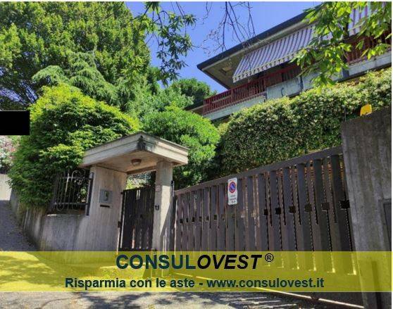 casa indipendente in vendita ad Inverigo in zona Cremnago