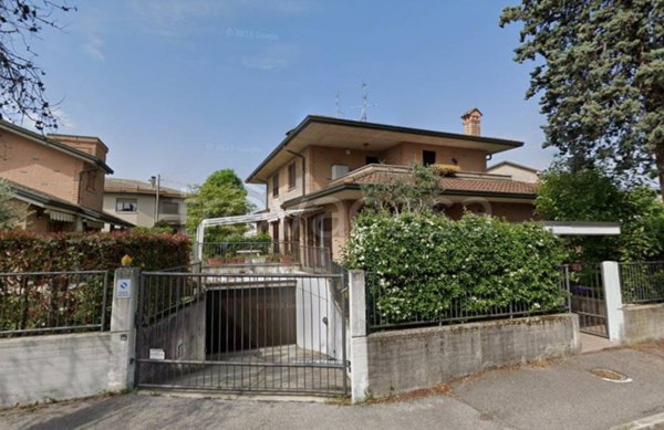 casa indipendente in vendita ad Inverigo in zona Romanò