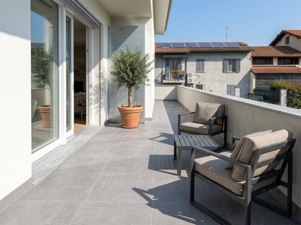 appartamento in vendita ad Inverigo in zona Romanò
