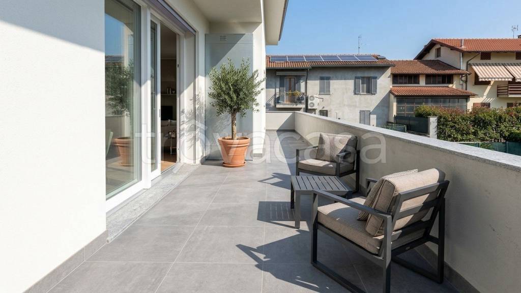 appartamento in vendita ad Inverigo in zona Romanò