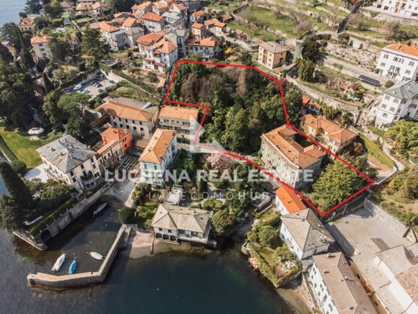 casa indipendente in vendita a Laglio
