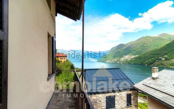appartamento in vendita a Laglio