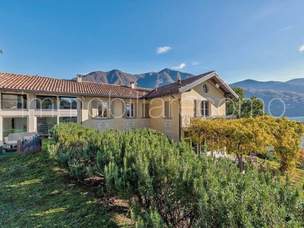 casa indipendente in vendita a Laglio
