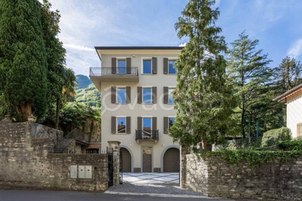 casa indipendente in vendita a Laglio