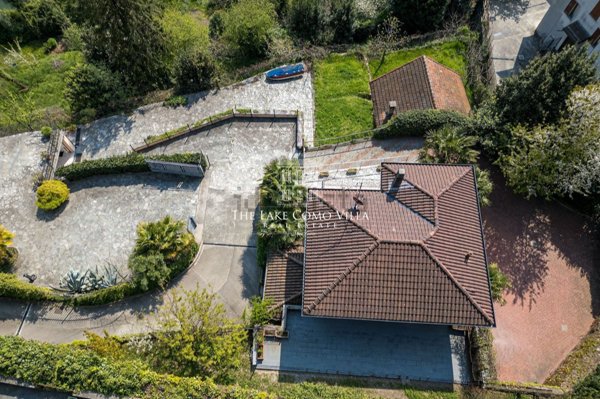 casa indipendente in vendita a Laglio