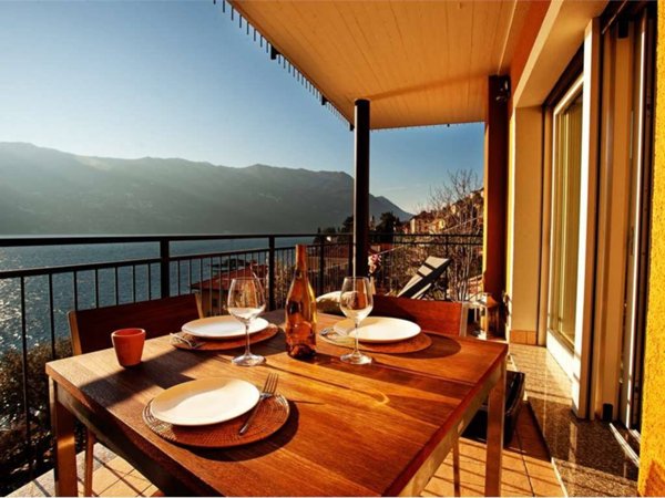 appartamento in vendita a Laglio