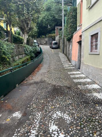 casa indipendente in vendita a Laglio