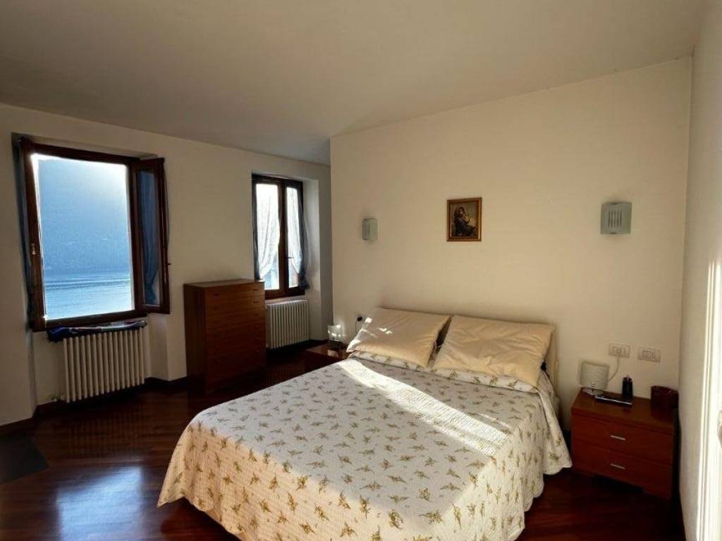 appartamento in vendita a Laglio