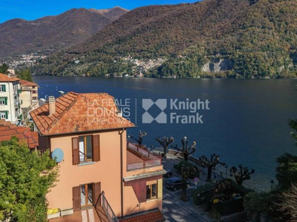 casa indipendente in vendita a Laglio