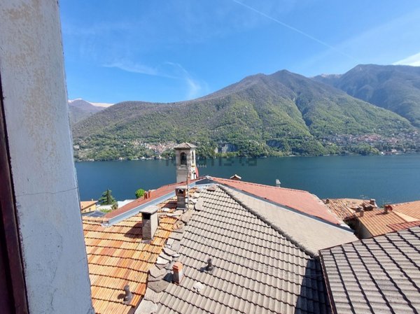 appartamento in vendita a Laglio