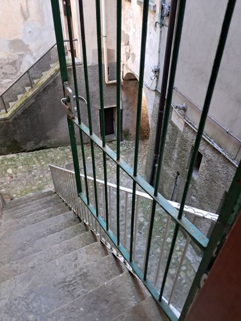 casa indipendente in vendita a Laglio