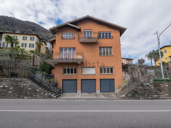 casa indipendente in vendita a Laglio