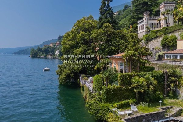 villa in vendita a Laglio