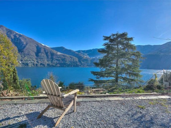 appartamento in vendita a Laglio