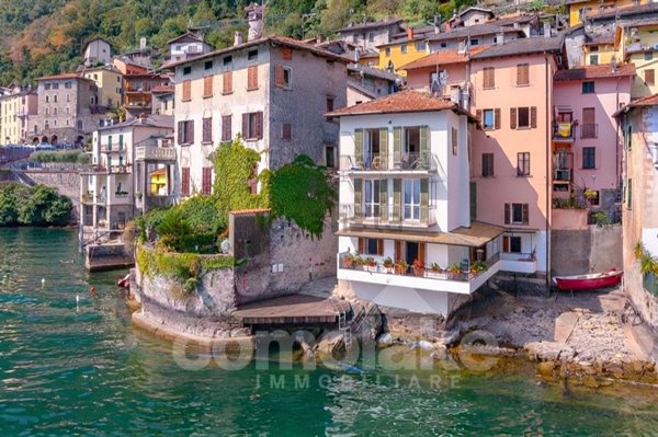 appartamento in vendita a Laglio